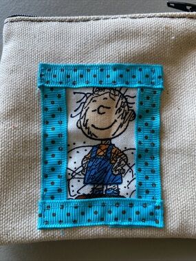 Canvas Pigpen Peanuts Coin Accessory zippered Pouch with lobster clasp